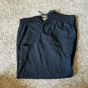 Old navy stretch tech cargo joggers